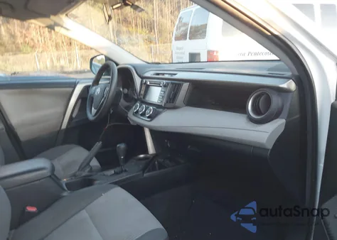 2015 Toyota Rav4 Le z USA, uszkodzony, nr VIN 2T3BFREV5FW356867